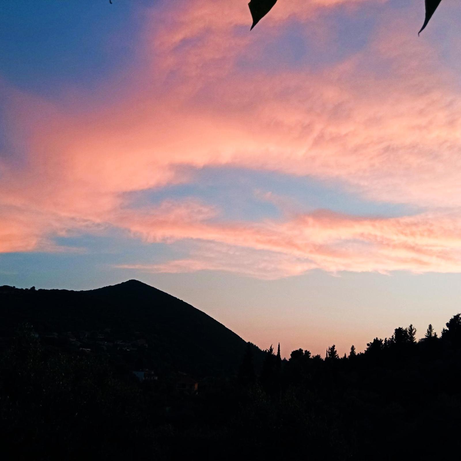 Lily Home_Lefkada ~ Private Country House Kondaraíni 外观 照片